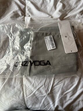 CRZ YOGA Flare Leggings - Sage Green